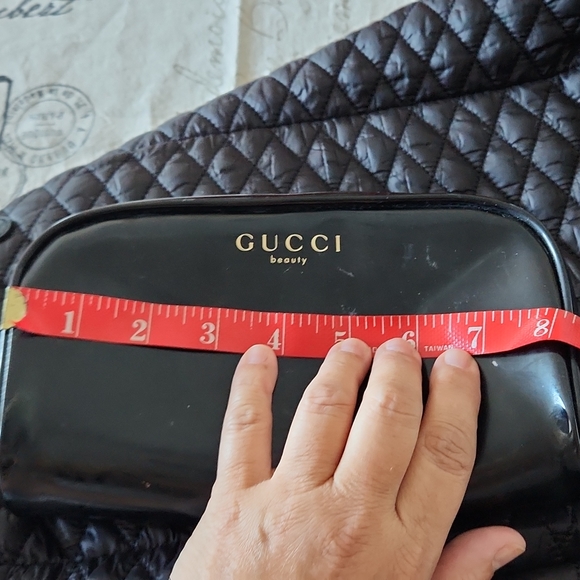 Gucci cosmetic bag best size travel cosmetic bag ever - Picture 7 of 9